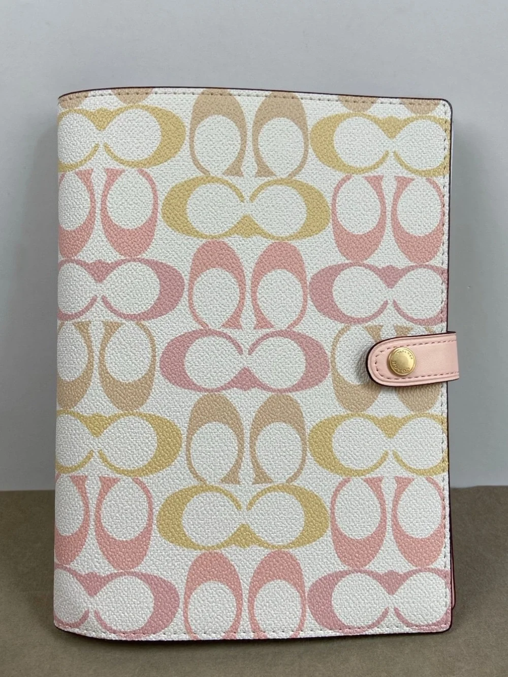 🌸🌷🌸 COACH SIGNATURE NOTEBOOK IN PASTEL PINK / BLUSH LIGHT YELLOW 🌸🌷🌸